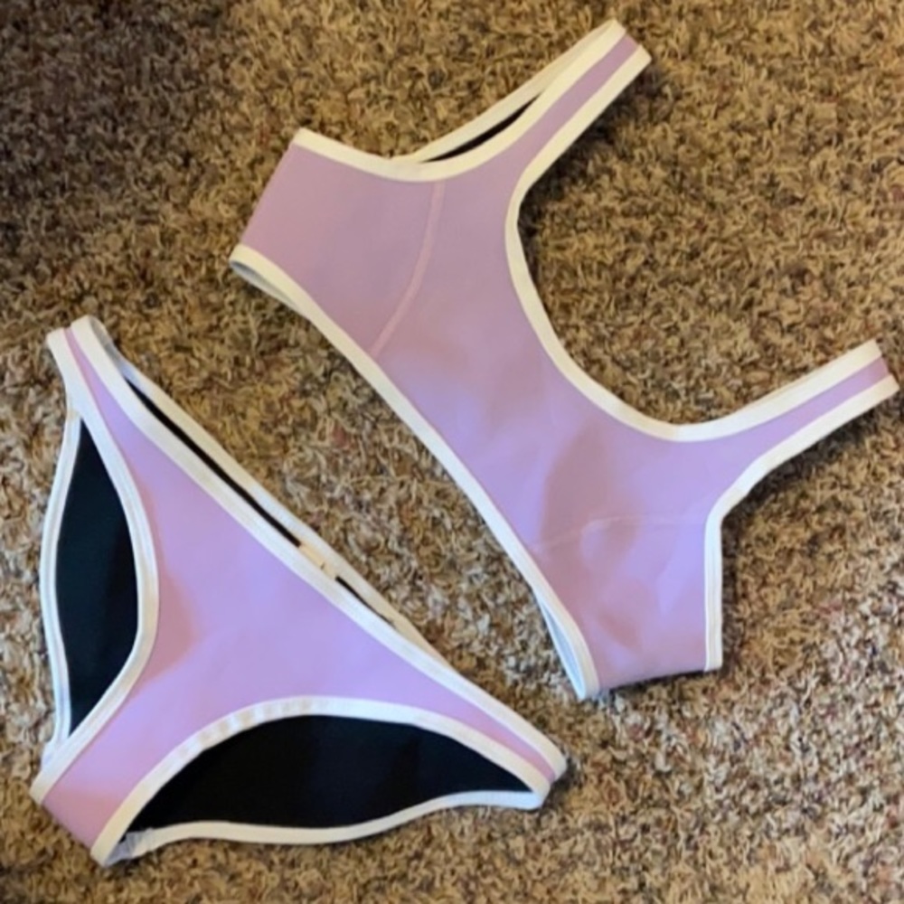 LILAC HOAKA SWIMWEAR BIKINK SIZE SMALL